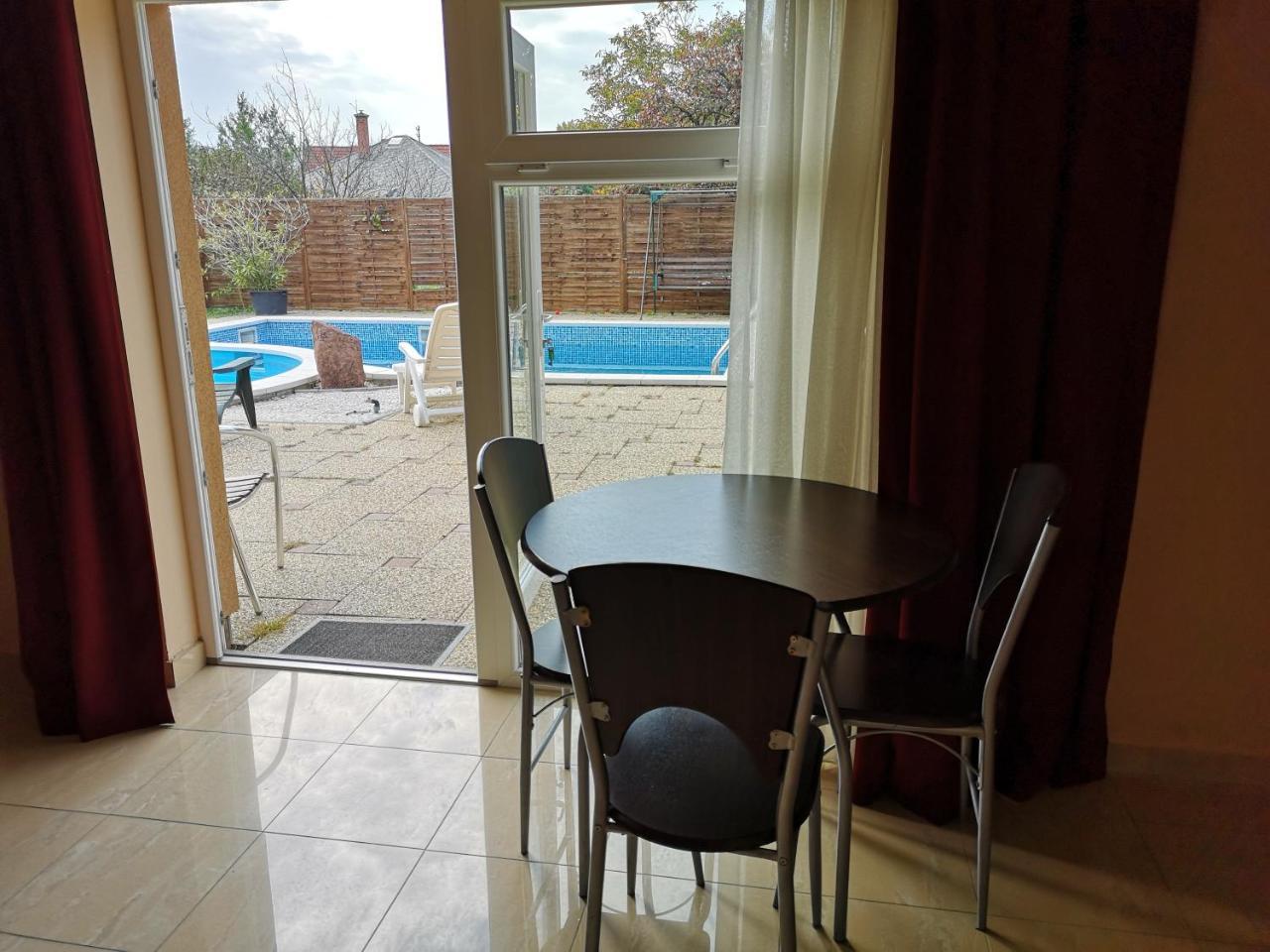 Borostyan Panzio Balatonfuered Bed and Breakfast Εξωτερικό φωτογραφία