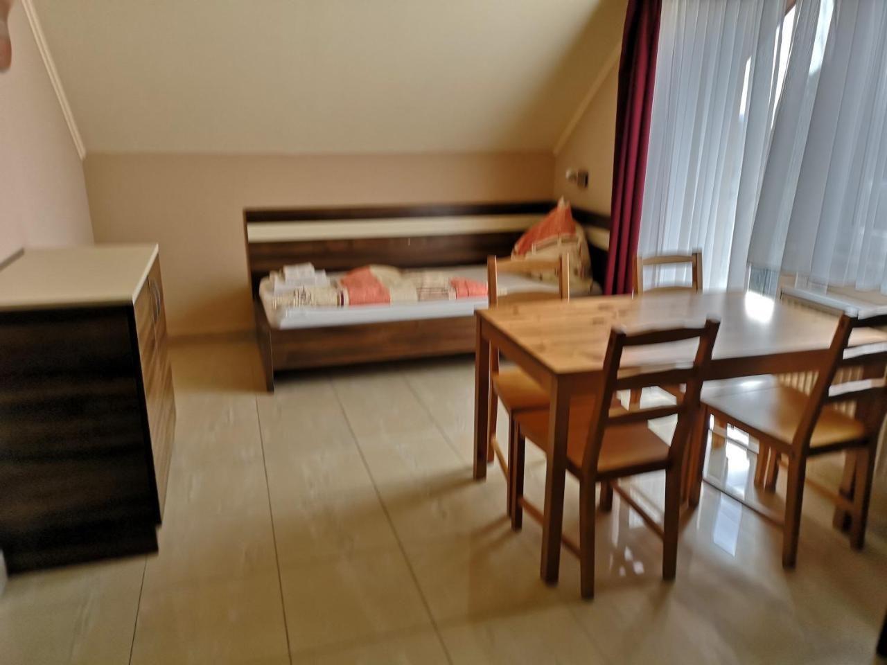 Borostyan Panzio Balatonfuered Bed and Breakfast Εξωτερικό φωτογραφία